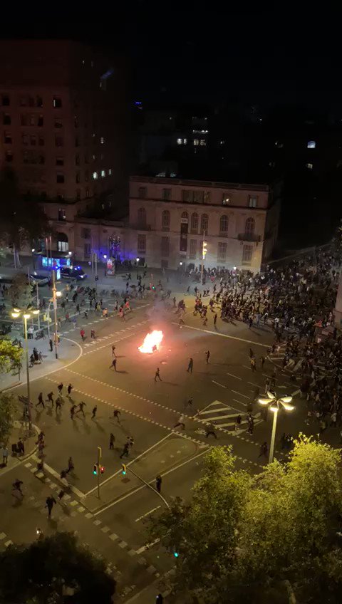 More than a hundred Catalan injured by brutal attacks of the Spanish police in Catalonia tonight #SpainlsAFascistState