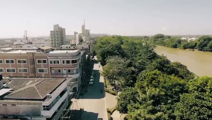 Montería Vive la IV Feria de la Lectura, Un Río de Libros.Del 15 al 20 de octubre nuestra ciudad días llenos de literatura arte, humor, deporte, temas de ciudad, medio ambiente y grandes personajes nacionales e internacionales. Consulta la programación en http://www.monteria.gov.co