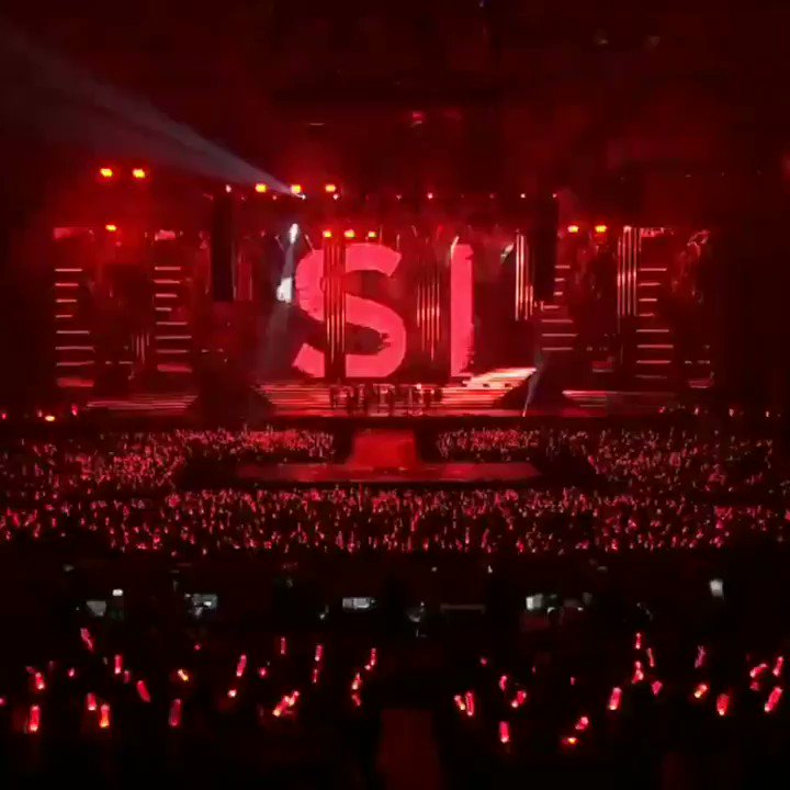 hanbin to bobby : " go get em beach boy " πcant imagine sino-sijak in flesh!!!