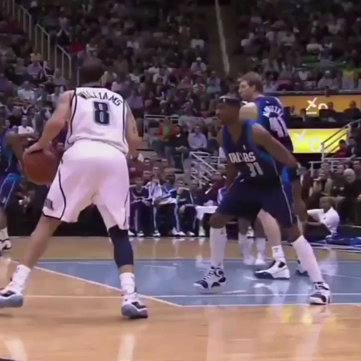 Happy birthday to the man with the best crossover ever (Deron Williams) 

Text ankle breaker 