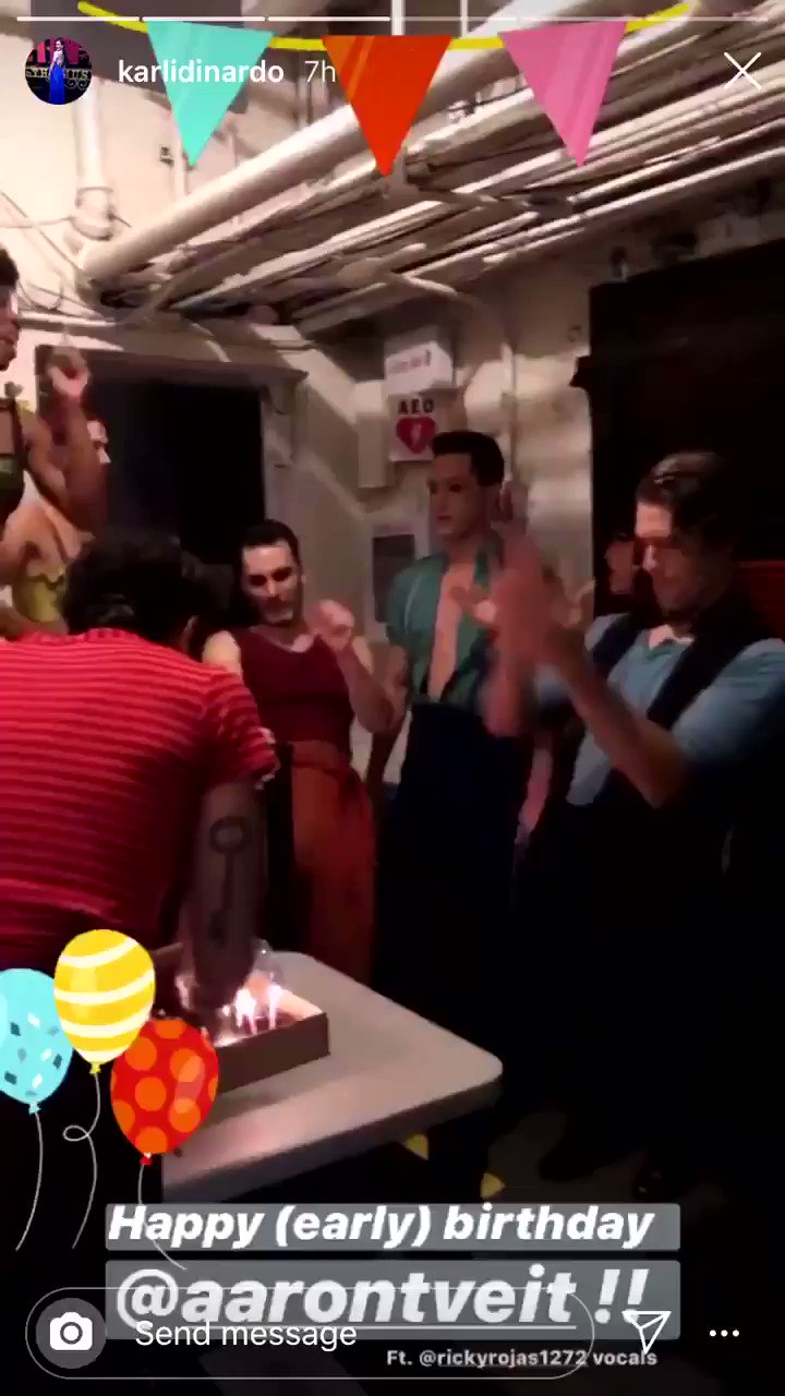 I\m glad to see that not even Aaron Tveit knows how to act when people sing Happy Birthday to him 