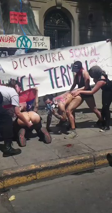 #FueraPi&ntilde;era #ChileQuiereCambios #ChileDesperto #ChileEnCrisis https://t.co/Ow4HMGKe3Z<a href="/tag/fuerapi%C3%B1era"class="tags">#FueraPi&ntilde;era</a><a href="/tag/chilequierecambios"class="tags">#ChileQuiereCambios</a><a href="/tag/chiledesperto"class="tags">#ChileDesperto</a><a href="/tag/chileencrisis"class="tags"><span>#chileencrisis</span></a>