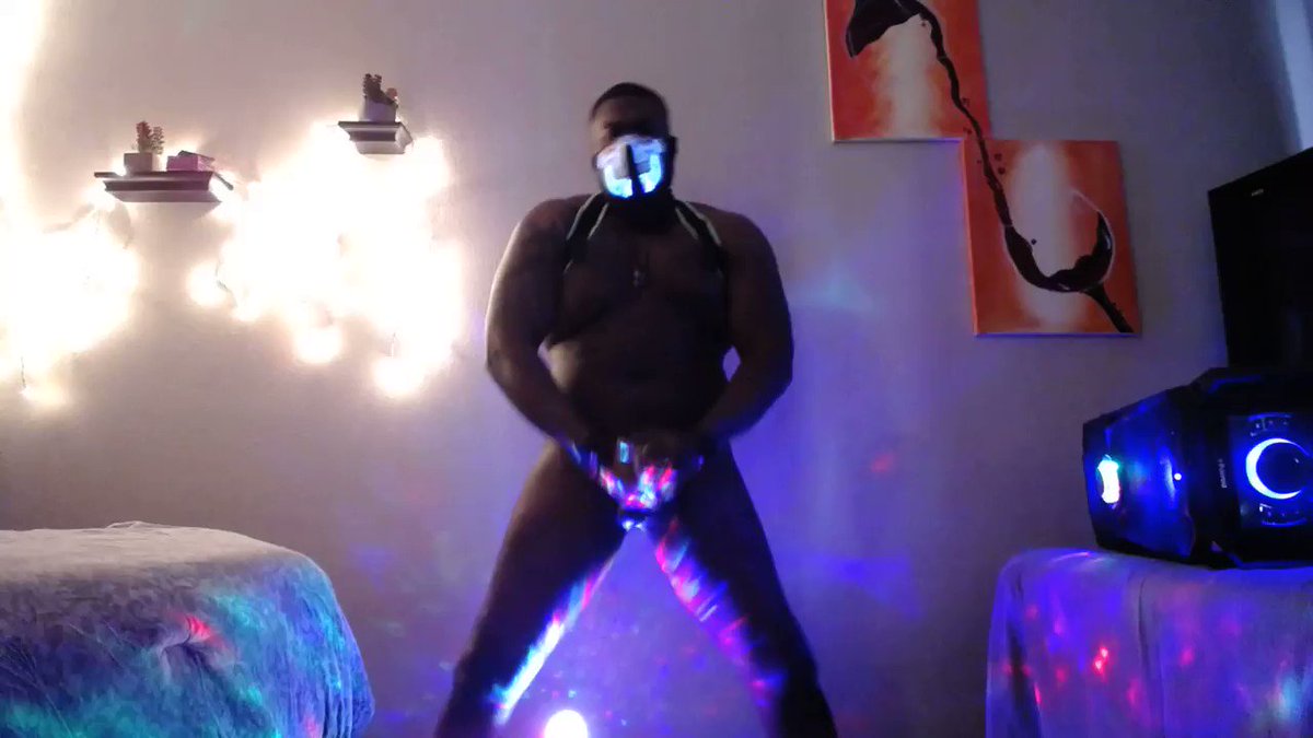 Model - Maxximus cuckolding