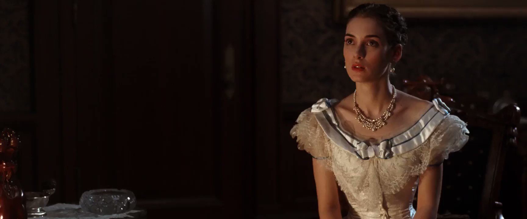 Happy birthday Winona Ryder ~ The Age Of Innocence (1993) 