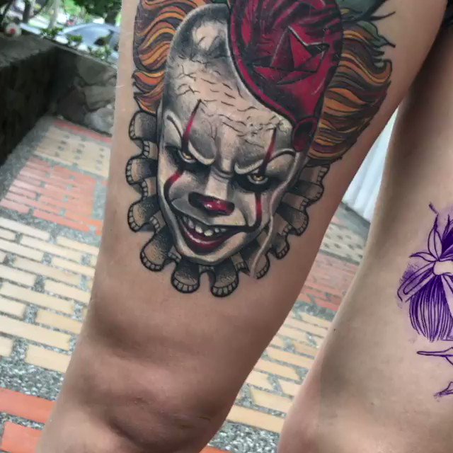 25 Thrilling Pennywise Tattoos For Horror Movie Freaks