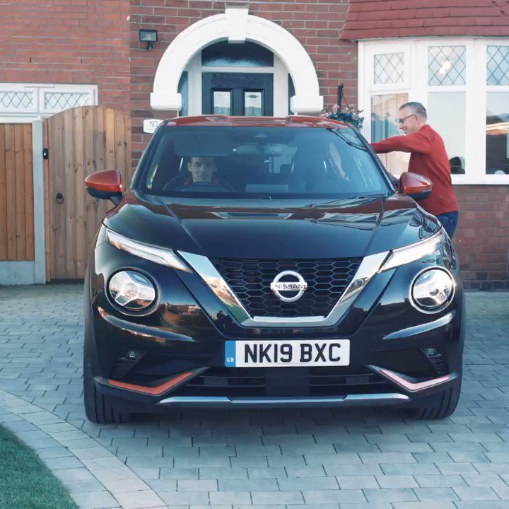 Tickets for the game from @luchogarcia14 ✅
Driven to the stadium by @Nissan in the #NewJuke ✅
4-3 win for Liverpool FC ✅
All in a day's work! 😅
#InnovateYourGame #UCLTrophyTour