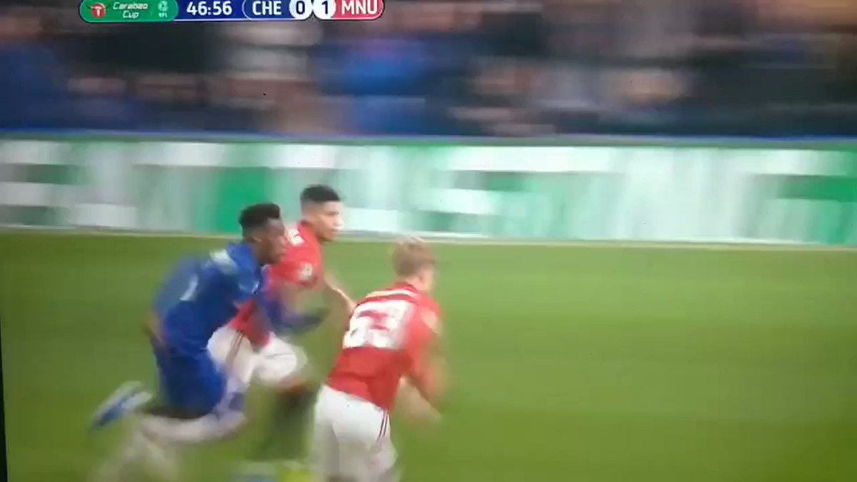 UTFR ๐พ๐ช (@ManUtd_HQ) on Twitter photo 2019-10-31 08:38:19 Brandon Williams not messing about ๐ช Brandon Williams not messing about ๐ช