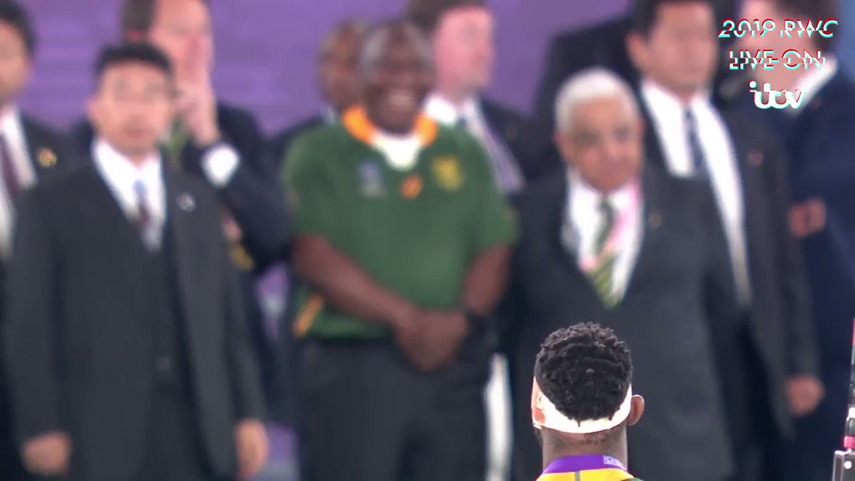 ITV Rugby (@ITVRugby) on Twitter photo 2019-11-03 06:17:19 A story that transcends sport South African President Cyril Ramaphosa and captain Siya Kolisi 🇿🇦💚 #ITVRugby #RWCFinal #ENGvRSA A story that transcends sport South African President Cyril Ramaphosa and captain Siya Kolisi 🇿🇦💚 #ITVRugby #RWCFinal #ENGvRSA