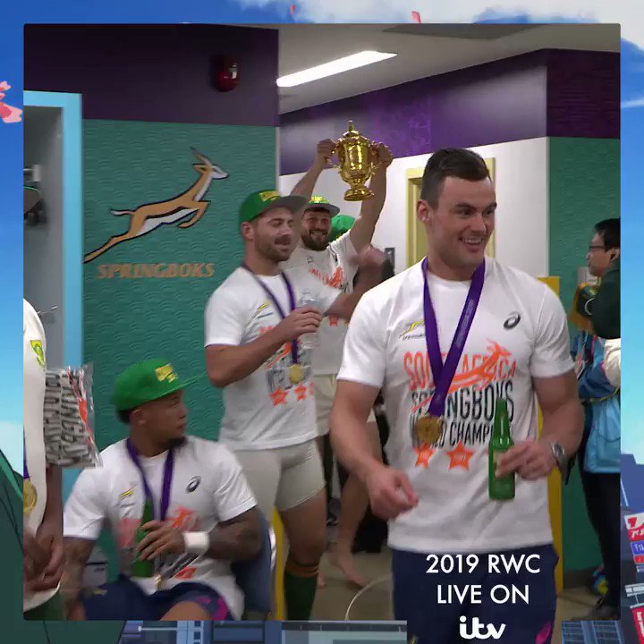 ITV Rugby (@ITVRugby) on Twitter photo 2019-11-03 06:18:00 🎥A MUST WATCH 🎥 Its all going off in the @Springboks dressing room 😂🇿🇦 Drinks are flowing 🍾🍻 Kolisi throwing shapes 🕺 de Klerks in his pants 👙 Prince Harry gives a speech 👑 #ITVRugby #RWCFinal 🎥A MUST WATCH 🎥 Its all going off in the @Springboks dressing room 😂🇿🇦 Drinks are flowing 🍾🍻 Kolisi throwing shapes 🕺 de Klerks in his pants 👙 Prince Harry gives a speech 👑 #ITVRugby #RWCFinal