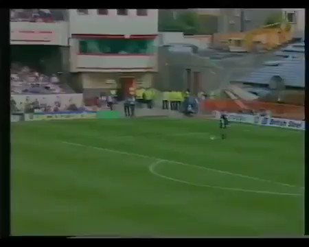 Happy Birthday to who was born in 1963 This is my favourite Ian Wright goal, sensational 