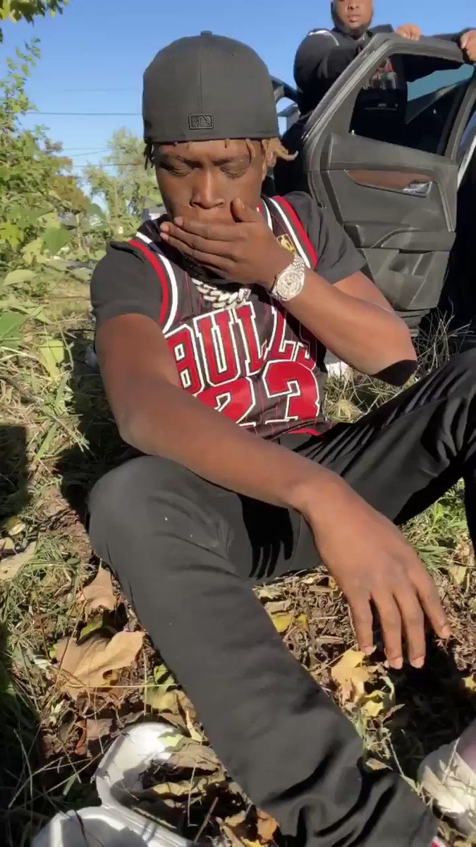 Thought this would only be right🤞🏾 I mean every word........ 🥶🥶Tag a friend send to as many as possible😈💨 #summerwalker “Damn I’m ashy 🤣”
