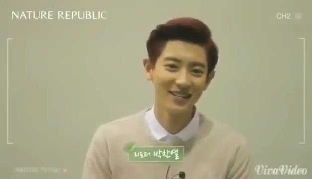 π³π΄ (@hotvscuteyeol) on Twitter photo 2019-11-04 06:03:23 chanyeol talking with chanyeΓΈl chanyeol talking with chanyeΓΈl