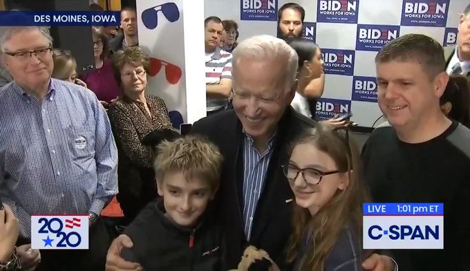 Creepy Joe Biden Sniffs a Little Girl’s Hair During Cringe-Inducing Photo Op SeVDTDvQu15QKhGX?format=jpg&name=small