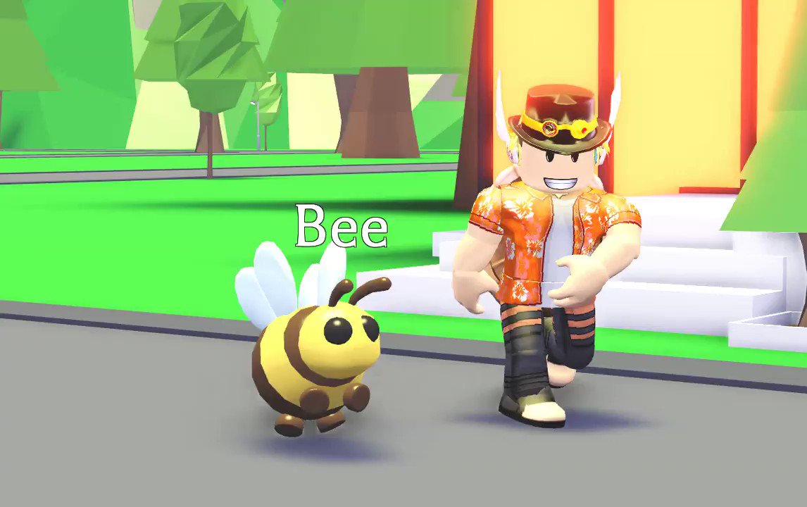 Adopt Me On Twitter Coming Next Update The Bee Pet 2 Special Rare Versions Like The Penguin Bees Can Be Unlocked With A Special Honey Item Costs Robux We Understand