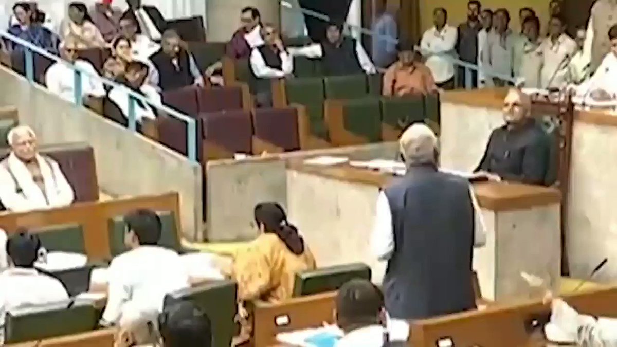 जनभावनाओं को नकार कर जोड़-तोड़ से बनी खट्टर-2 सरकार के पहले विधानसभा सत्र में विपक्ष के नेता चौ. @BhupinderSHooda जी ने सधे अंदाज में राजनीतिक व्यंग बाण चलाये और सरकार को जमकर घेरा। उनके गरिमामय व्यंग का सदन ने खूब आनंद लिया।