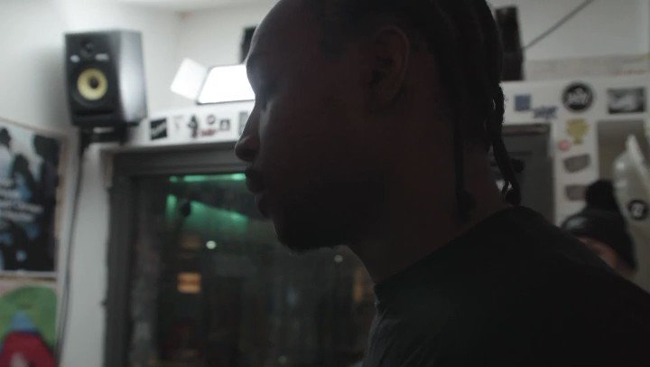This is what @JmeBBK sounds like over a @SIRSPYRO x Champion production π₯
Big up @Eli1ah every time! Full set here: https://t.co/QsEnohq0oH https://t.co/7MdUWqggAQ