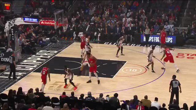 @r0bato's photo on Whiteside