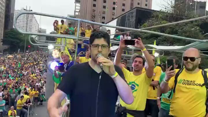 👑Atenção @RodrigoMaia e @davialcolumbre , vocês vão ouvir a voz que vem das ruas ou vão insistir em nos ignorar?