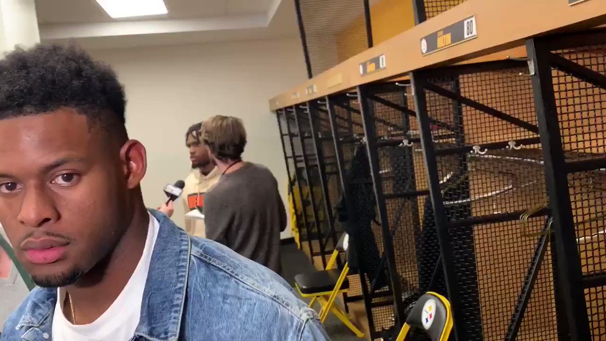 Bleacher Report (@BleacherReport) on Twitter photo 2019-11-11 21:11:52 Jalen Ramsey said pregame that JuJu was no AB. JuJu’s response after getting the W ✊ (via @bepryor) Jalen Ramsey said pregame that JuJu was no AB. JuJu’s response after getting the W ✊ (via @bepryor)