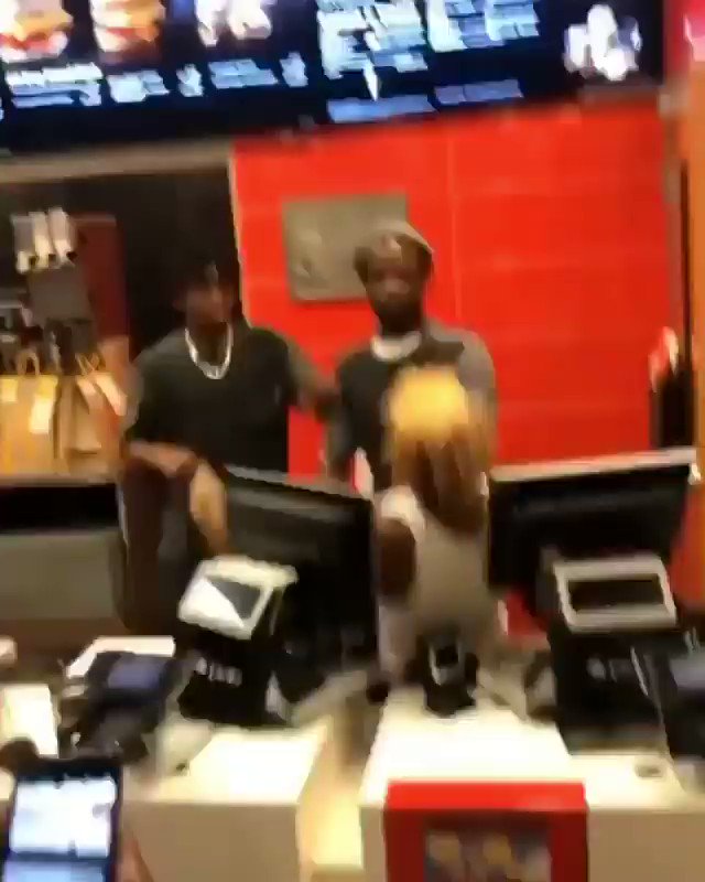 @IAMEWAY's photo on Deebo