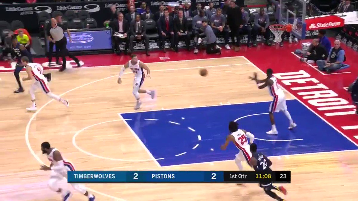 @TheNBACentral's photo on Blake Griffin