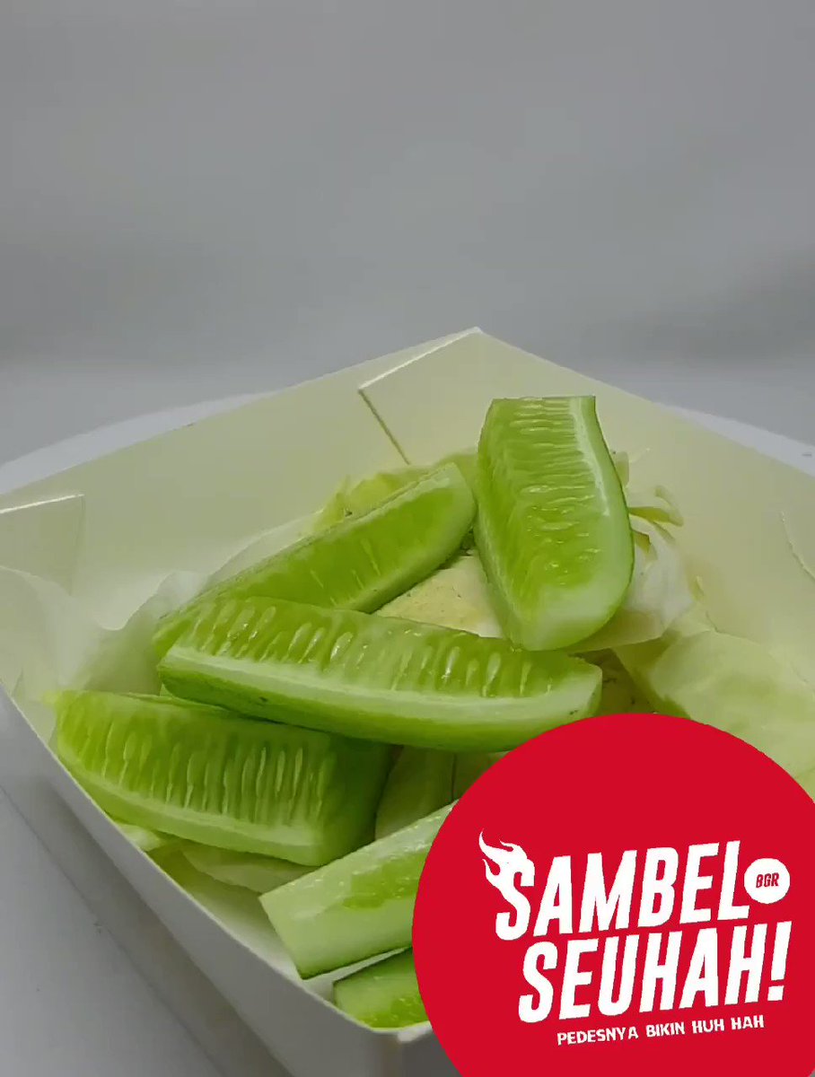 Lalapan yang didapet dari Sambel Seuhah! kurang? Tambah aja, cuma GOCENG!Sambel Seuhah! Bogor, Pedesnya Bikin HUH HAH!Order via Go-Food & Grab Food, atau langsung WhatsApp saja ke: +6281211516500#Sambel #Seuhah #Pedes #Pedas #Kuliner #Bogor #KulinerBogor #Delivery #GoFood