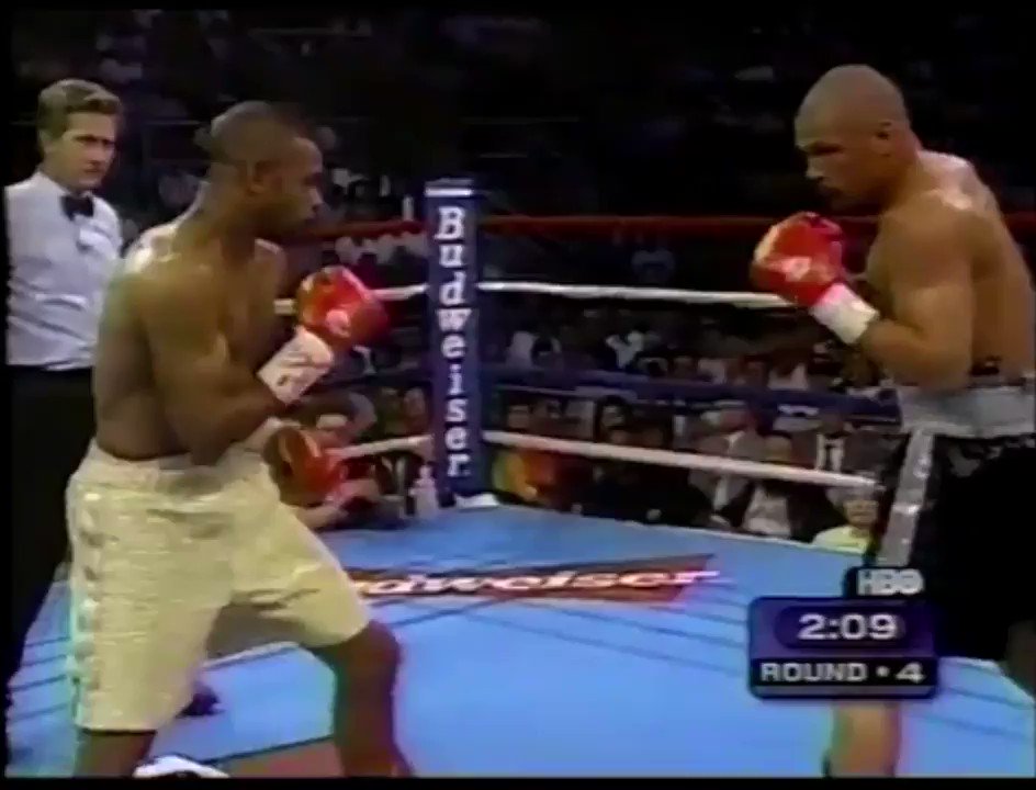 One of the best body shots you'll ever see courtesy of Roy Jones Jr. when he stopped Virgil Hill. https://t.co/hfAWZtFNcs