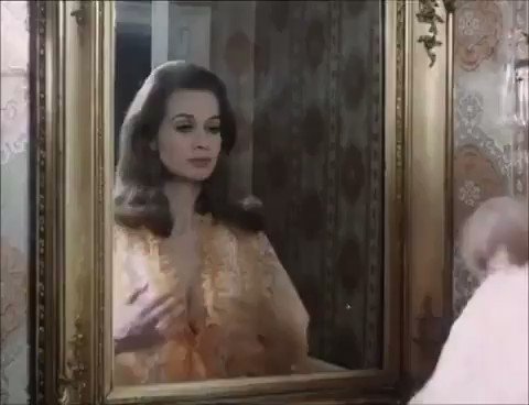 HAPPY BIRTHDAY Valerie Leon. 