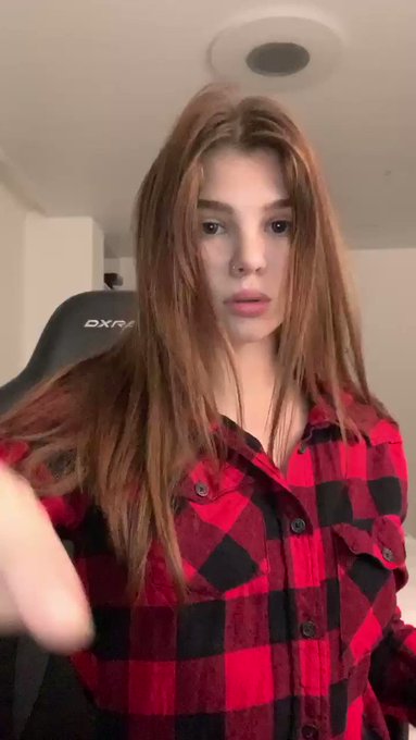 Online now meow ? https://t.co/CFGjZgEVPF