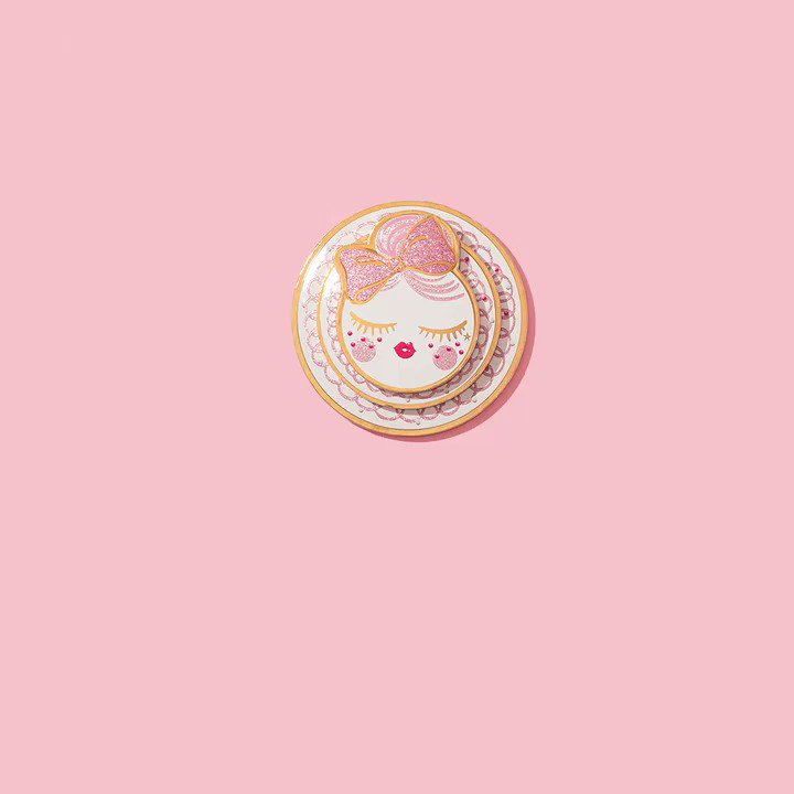 RT if our Let It Snow, Girl! Makeup Collection is what you are asking Santa for this year 🎁🎄http://bit.ly/34Y2lS0