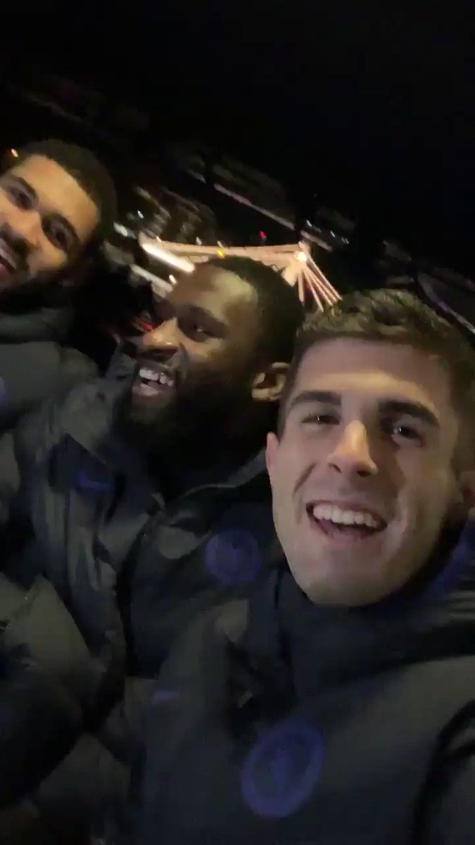 Meanwhile, @rubey_lcheek, @ToniRuediger and @cpulisic_10 are on their way up the Thames to launch a @Hublot Chelsea watch! #HublotLovesFootball