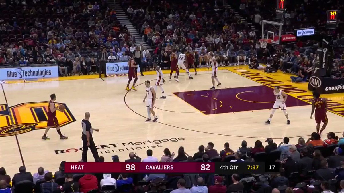 Kevin Love for three! 👌
17 PTS, 7 REB, 4 STL, and 34.9 FPTS for the @cavs big man midway through Q4.