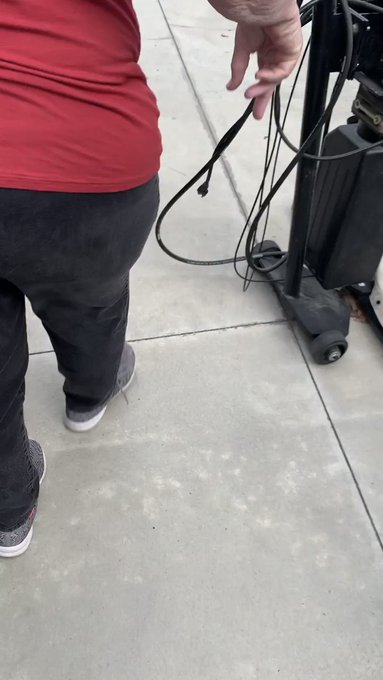 Guess what I did today... I bought my Momma a new car!!! Oh and she ugly cried!! https://t.co/lw8t4x<a href="/tag/memorialdayweekend"class="tags"><span>#memorialdayweekend</span></a>