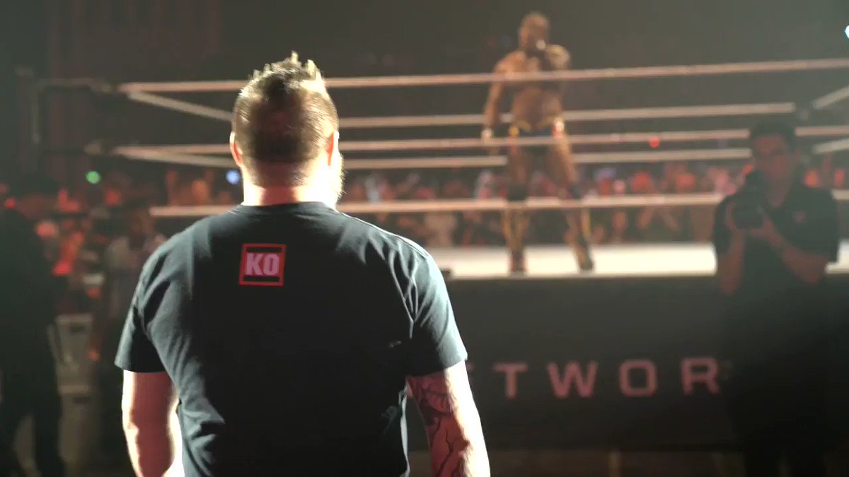If @Sheltyb803 wasn’t leaving #WWEDusseldorf from the crowd’s singing...he was definitely leaving after a @FightOwensFight #Stunner!
