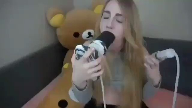 Your girlfriend is sending me videos like this just to get a reply out of me.