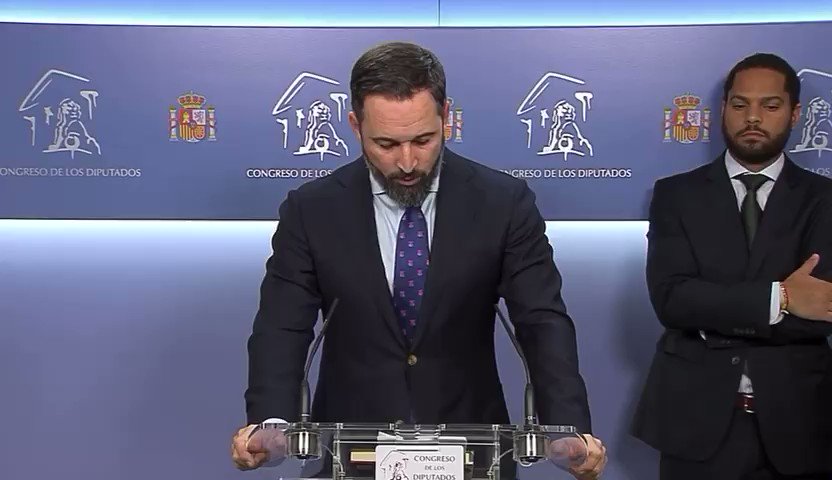#18Nov El Pollo prófugo: “Tenemos todas las sospechas. Sánchez no tiene ningún escrúpulo” dice el Presidente del partido VOX sobre la fuga de Hugo Carvajal tras el acuerdo PSOE-Podemos en España.Invita a resistir la “ofensiva comunista liderada desde Venezuela y Cuba”.