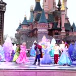 ディズニープリンセス&プリンスが舞い踊る!ディズニーランド・パリのショーが素敵すぎる!