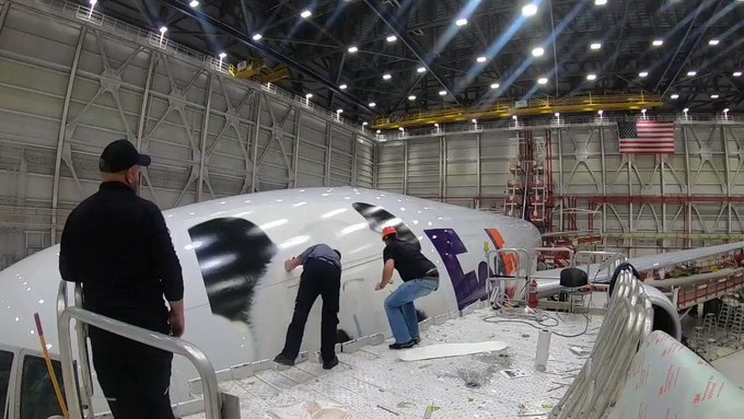 Qf8x5UvLl0YUUaEB?format=jpg&name=small