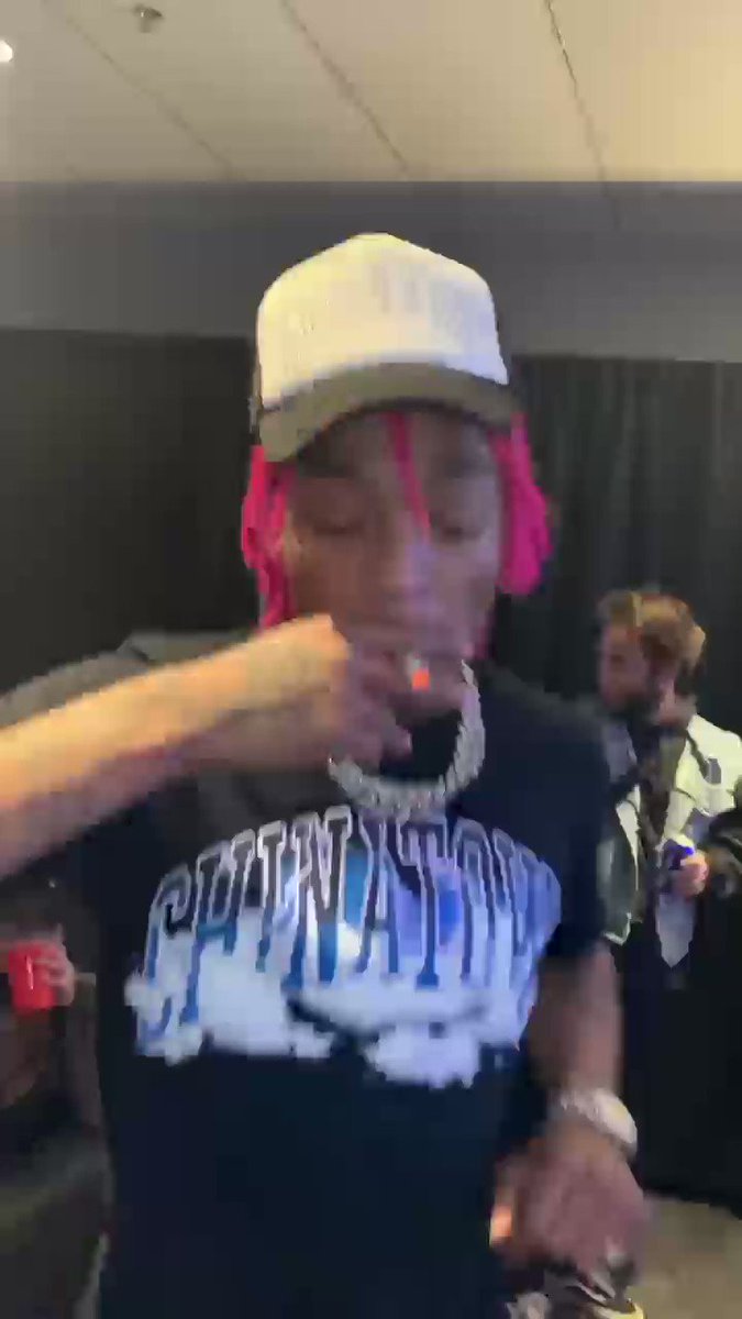 Yaweh π (@TylaYaweh) on Twitter photo 2019-11-19 21:20:53 Runaway Tour #2 with the broβs again!! @PostMalone @SwaeLee β π¦ I THINK I LUV HER π¦ w @YG send me yβall #moppinit videos ππ Runaway Tour #2 with the broβs again!! @PostMalone @SwaeLee β π¦ I THINK I LUV HER π¦ w @YG send me yβall #moppinit videos ππ
