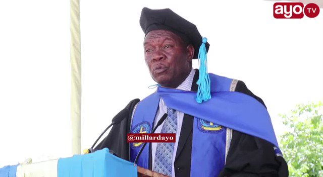 “Mtu aliyekwenda shule hana haja ya kutuambia kuwa ana ‘Degree’ tutajua tu, Elimu ya kweli inataka uanze kwa kukiri kwamba hujui ndio unafungua milango, siku unaposema mimi najua mimi nina cheo haniambii Mtu kitu, siku hiyohiyo unatangaza kufeli”-RC MWANRI
https://youtu.be/NCwD0wcAyVo