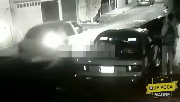 De nuestro inboxTres delincuentes despojan de su auto a un hombre en calles de Ciudad Azteca municipio de Ecatepec #Edomex