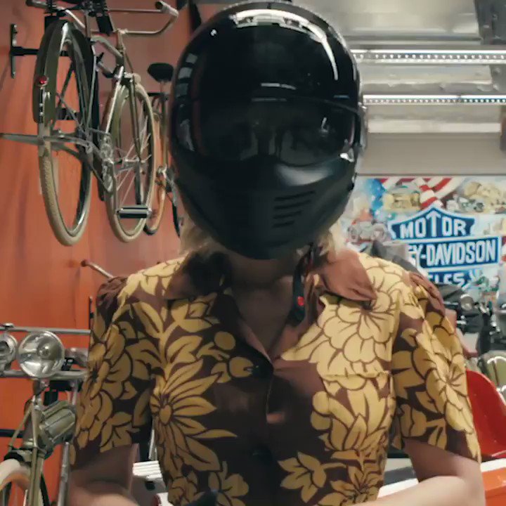 KATY PERRY (@katyperry) on Twitter photo 2019-11-21 17:16:21 Hi, Iβm Heather ππΌ #HarleysInHawaii ππΊ katy.to/BikerReading Hi, Iβm Heather ππΌ #HarleysInHawaii ππΊ katy.to/BikerReading