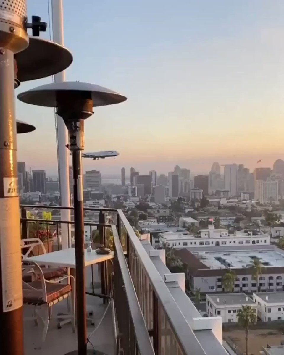 On The Wings of Aviation (@OnAviation) on Twitter photo 2019-11-21 21:34:00 El apartamento con la terraza perfecta no exis.... #B744 de #BritishAirways aterrizando en San Diego 📸 Instagram.com/twtodders El apartamento con la terraza perfecta no exis.... #B744 de #BritishAirways aterrizando en San Diego 📸 Instagram.com/twtodders