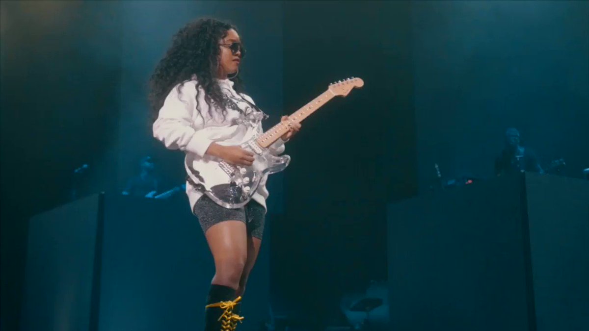 Lights On Festival (@LightsOnFest) on Twitter photo 2019-11-22 18:18:53 We caught award nominated @HERMusicx at the @LightsOnFest killin it on her clear guitar 😍 Check out our recap video from her first ever #LightsonFestival: bit.ly/2KJd8bc We caught award nominated @HERMusicx at the @LightsOnFest killin it on her clear guitar 😍 Check out our recap video from her first ever #LightsonFestival: bit.ly/2KJd8bc