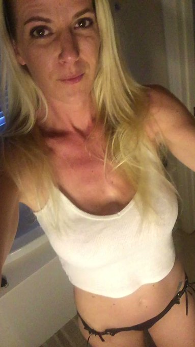 Clip 2!!!! Good night &amp; Enjoy;p https://t.co/CNccESX67J<a href="/tag/humpday"class="tags"><span>#humpday</span></a><a href="/tag/thongthursday"class="tags"><span>#thongthursday</span></a>