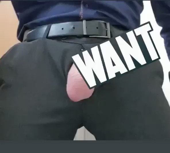 Who&rsquo;s ready in their knees? RETWEET and DM to find out who this is! Or head to https://t.co/HTNjE0PjEA