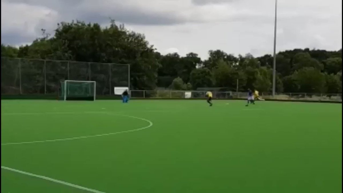 Tag a mate who can be very creative with finishes!We received this video from Harvinder Bhuhi. (@HockeyBinder) If you have some amazing hockey moments to share with us. Drop us an email.βοΈ: video@fih.ch #FridayFeeling #FanVideos