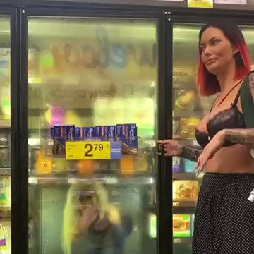 Watch TinyTexie's leaked NSFW video on TwXstars