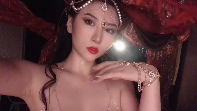コスプレイヤーx叉魅のTwitterエロ動画4