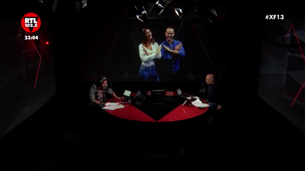 😂😍L'emozione di @Laura_ghislandi per l'ospite della finale di #XF13 🎉
RTL102.5 è la radio di @XFactor_Italia ❌ https://t.co/Qy9FeJ6ri0